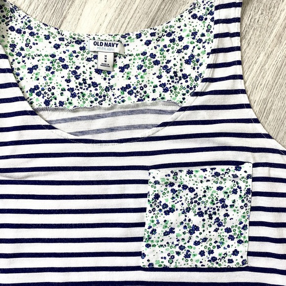 Old Navy Tank Top Floral and Stripped Pattern Size Medium - Picture 8 of 8